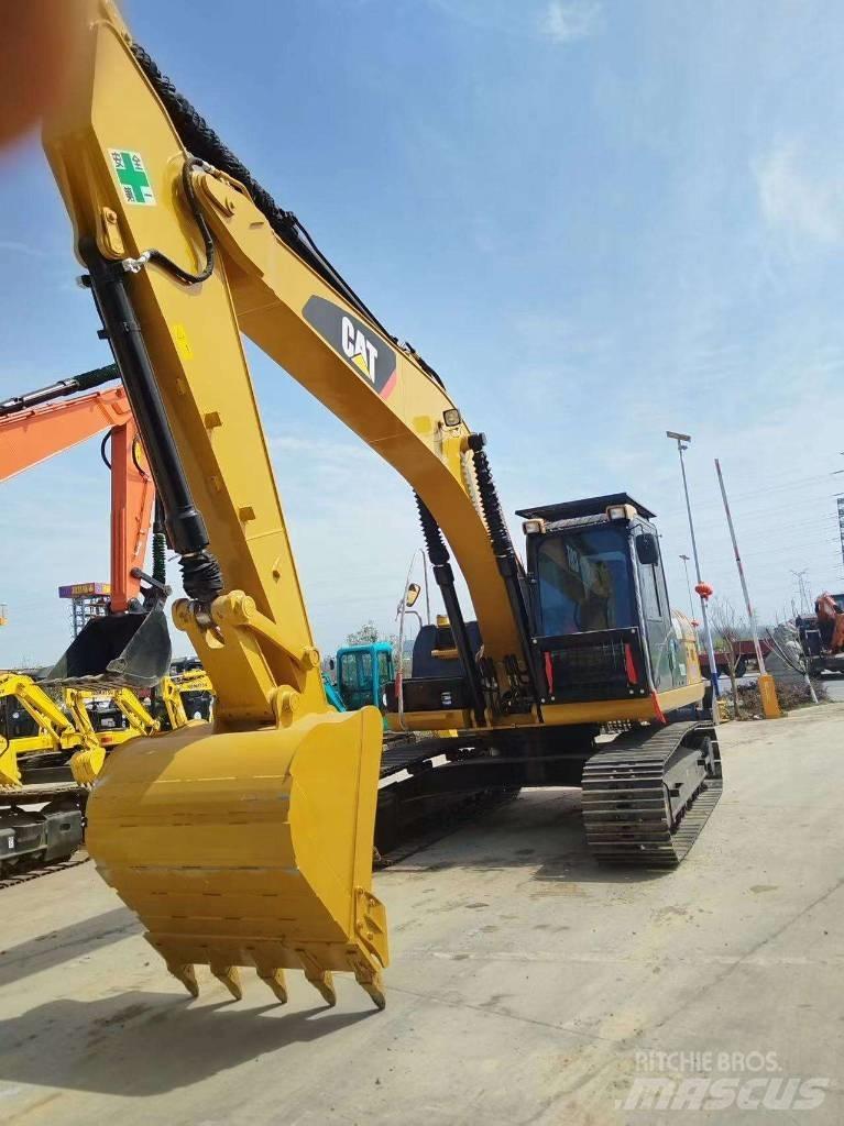 CAT 320 D 2 中型油圧ショベル 7ｔ-12ｔ（ユンボ・パワーショベル・バックホー）