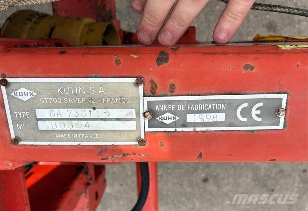 Kuhn GA 7301 ウィンドローア/レーキ