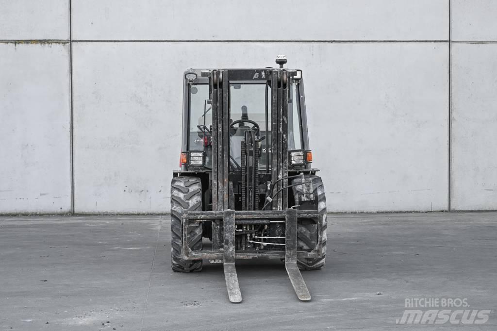 Manitou MH 25-4 ラフターテレントラック