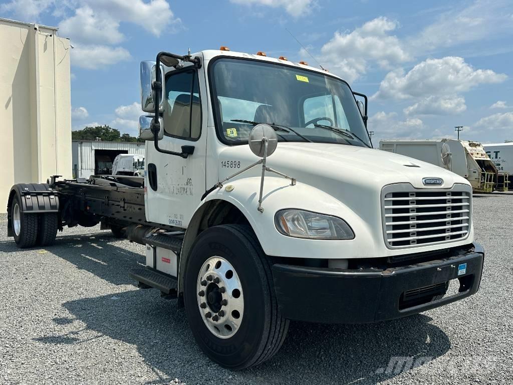 Freightliner M2 塵芥車、パッカー車