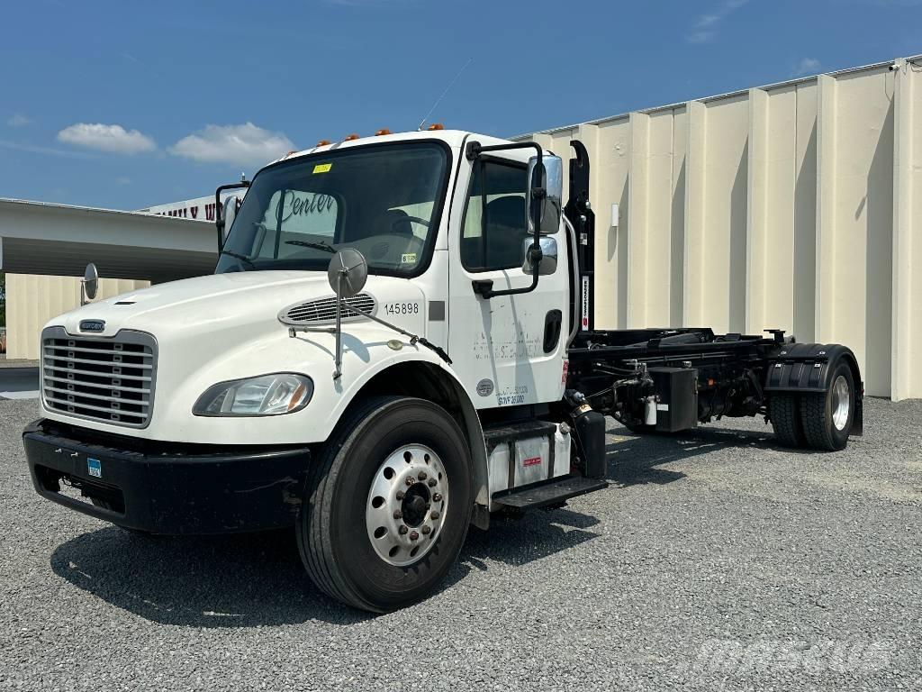 Freightliner M2 塵芥車、パッカー車