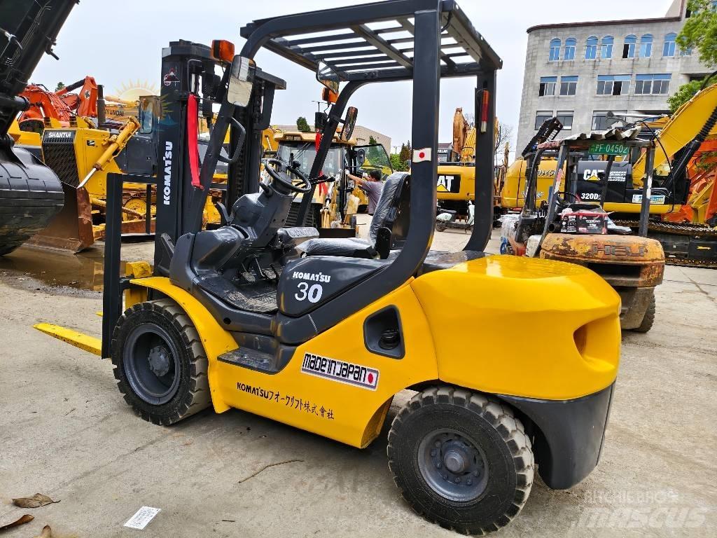 Komatsu FD30 ディーゼル・軽油