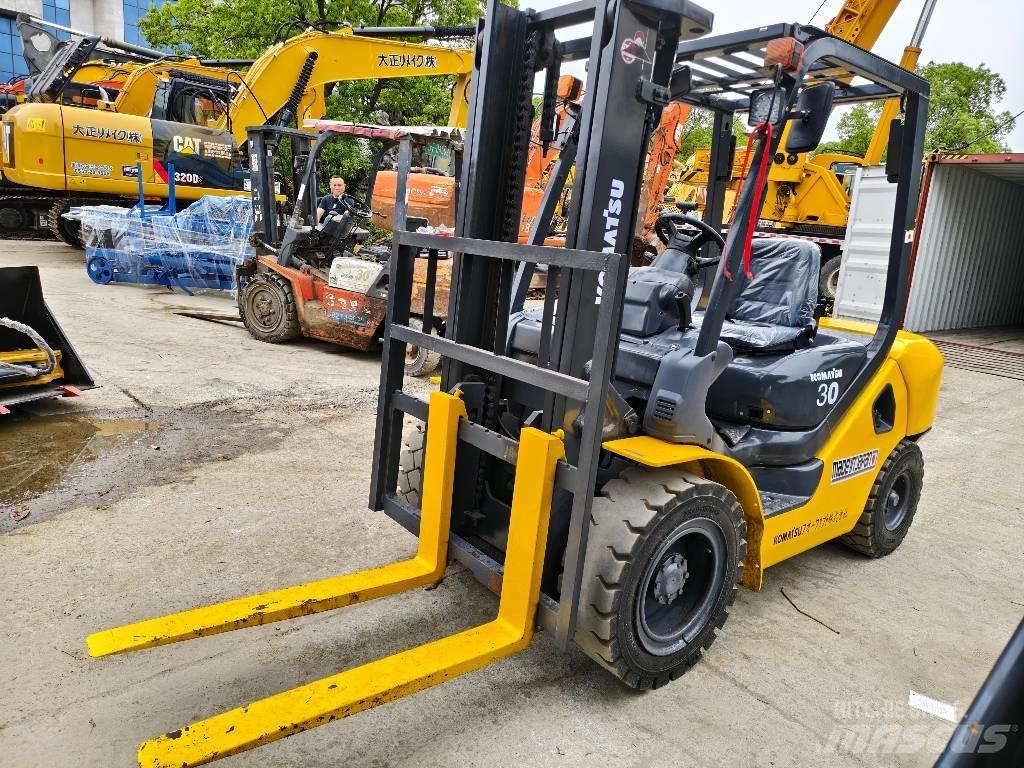 Komatsu FD30 ディーゼル・軽油
