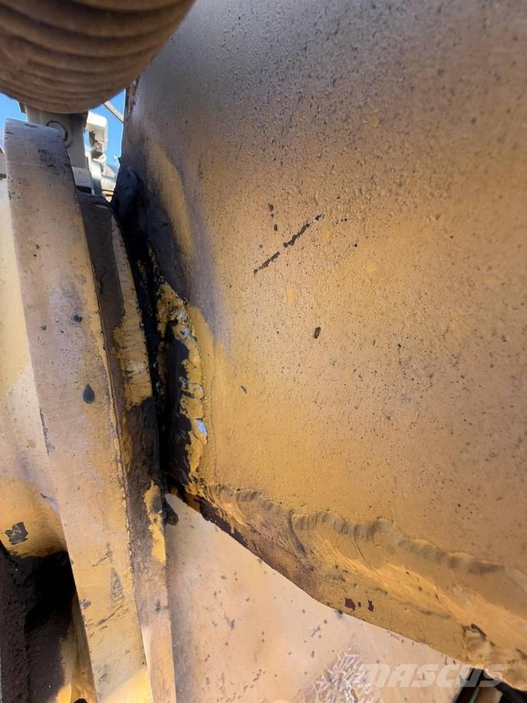 CAT 336 D 大型油圧ショベル12t以上（パワーショベル・ユンボ）