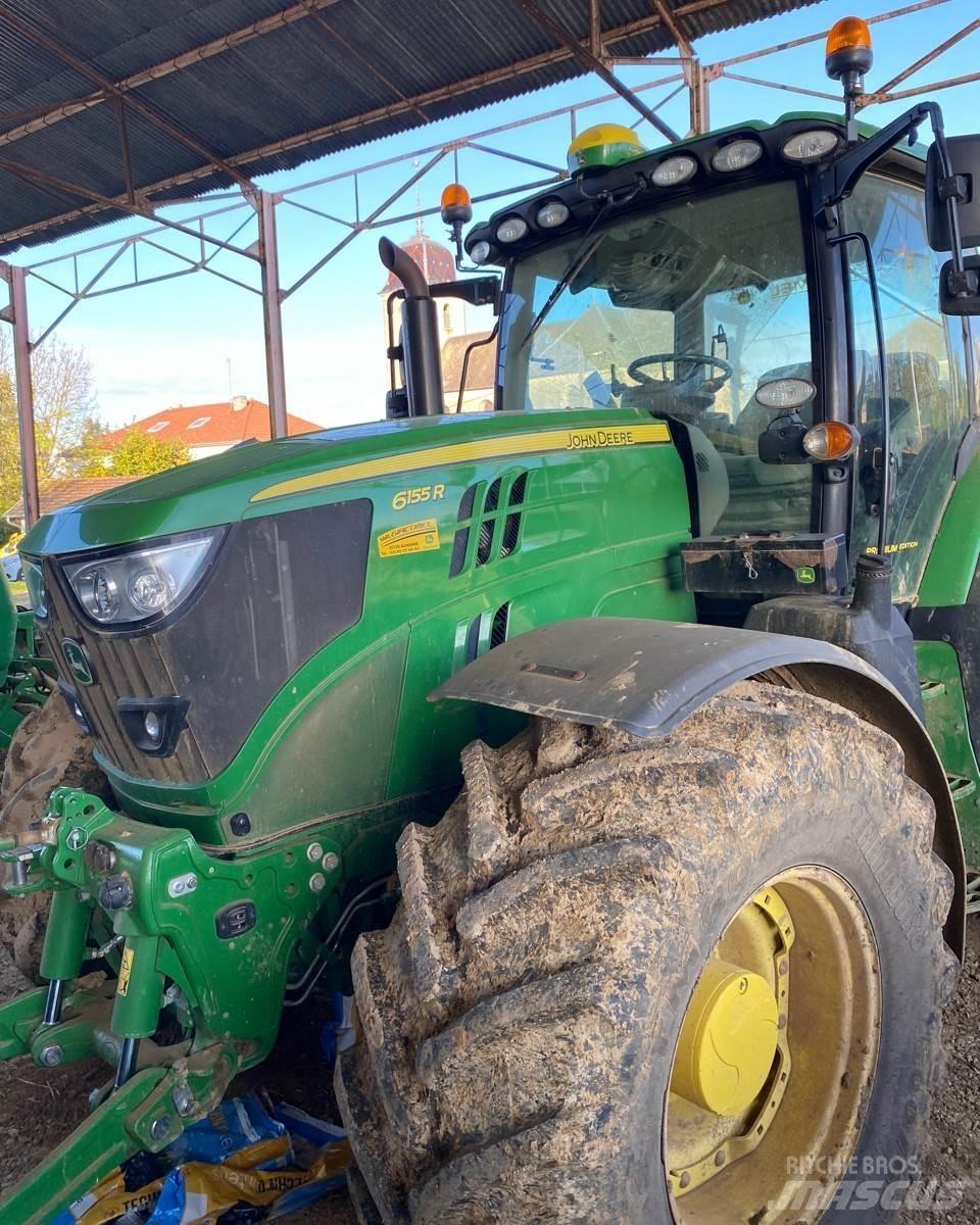 John Deere 6155R トラクター
