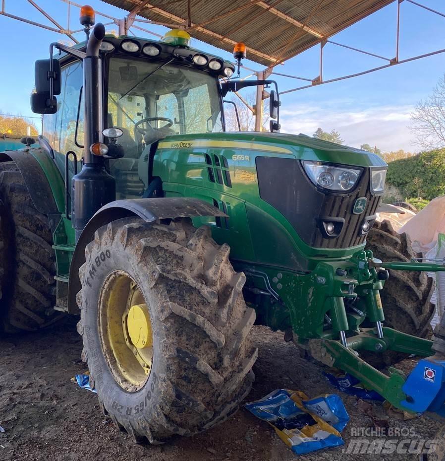 John Deere 6155R トラクター