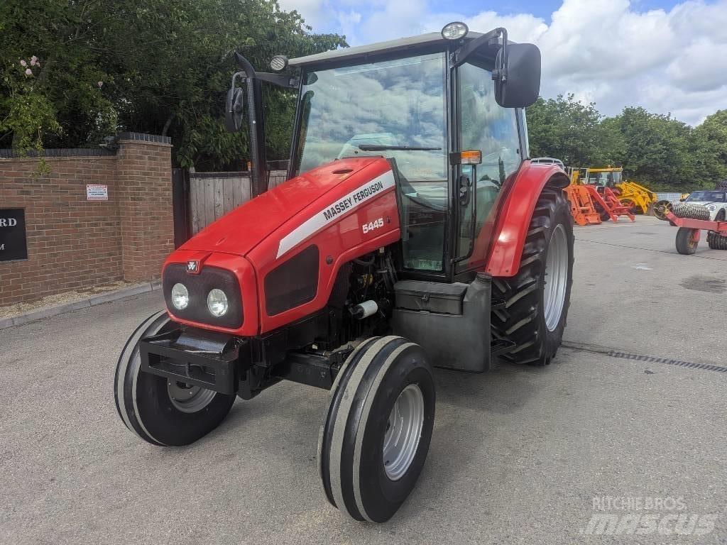 Massey Ferguson 5445 トラクター