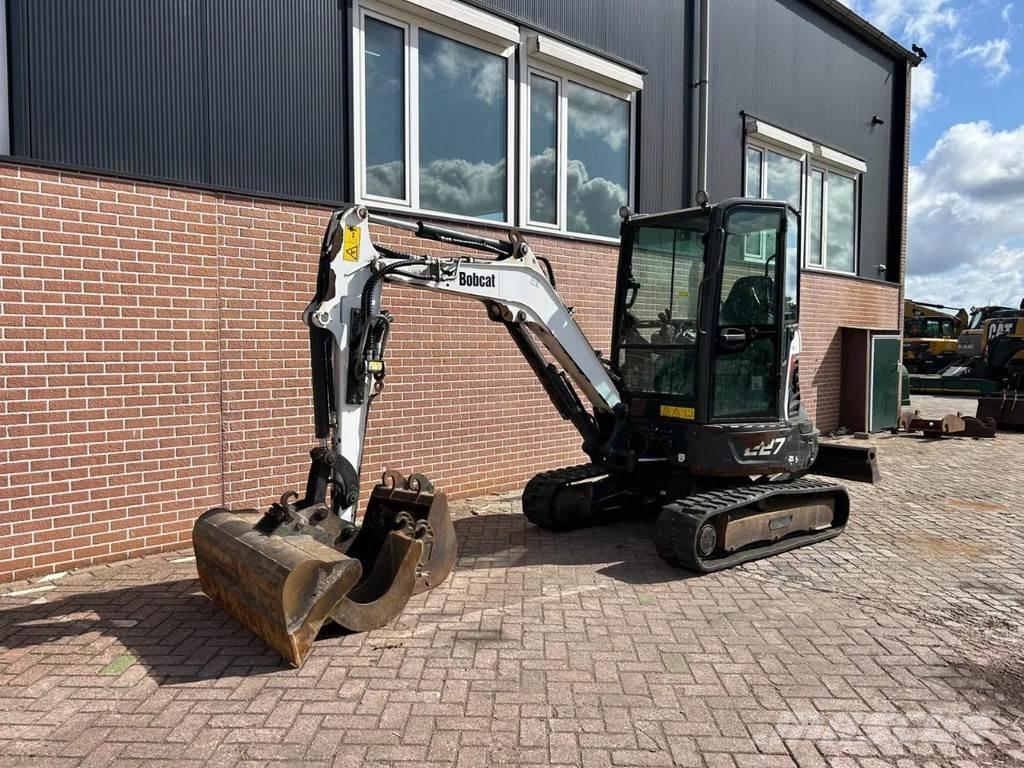 Bobcat E27 ミニ油圧ショベル 7t以下（ミニユンボ・ミニディガー）