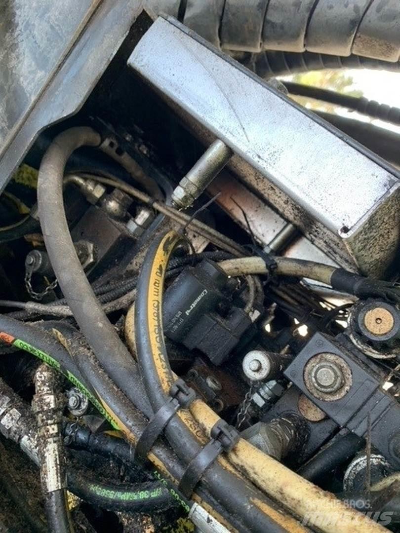 John Deere H270 ハーベスタヘッド