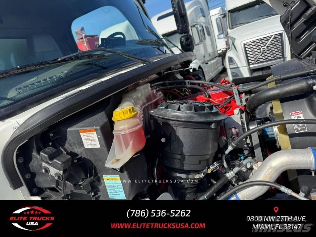 Freightliner M106 その他トラック