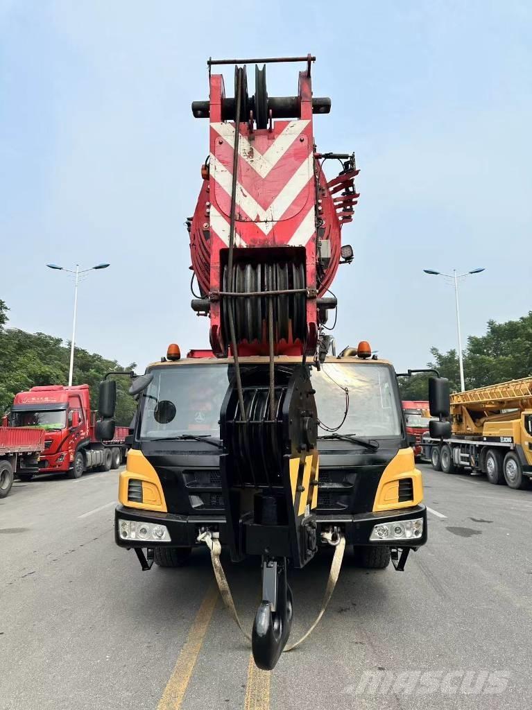 Sany STC1000T オールテレーンクレーン