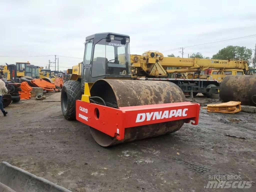 Dynapac CA 301 D 振動ローラ
