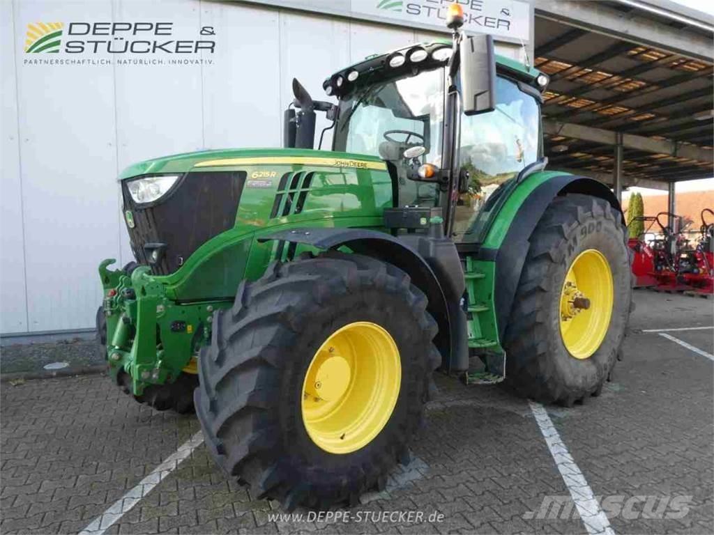 John Deere 6215R トラクター