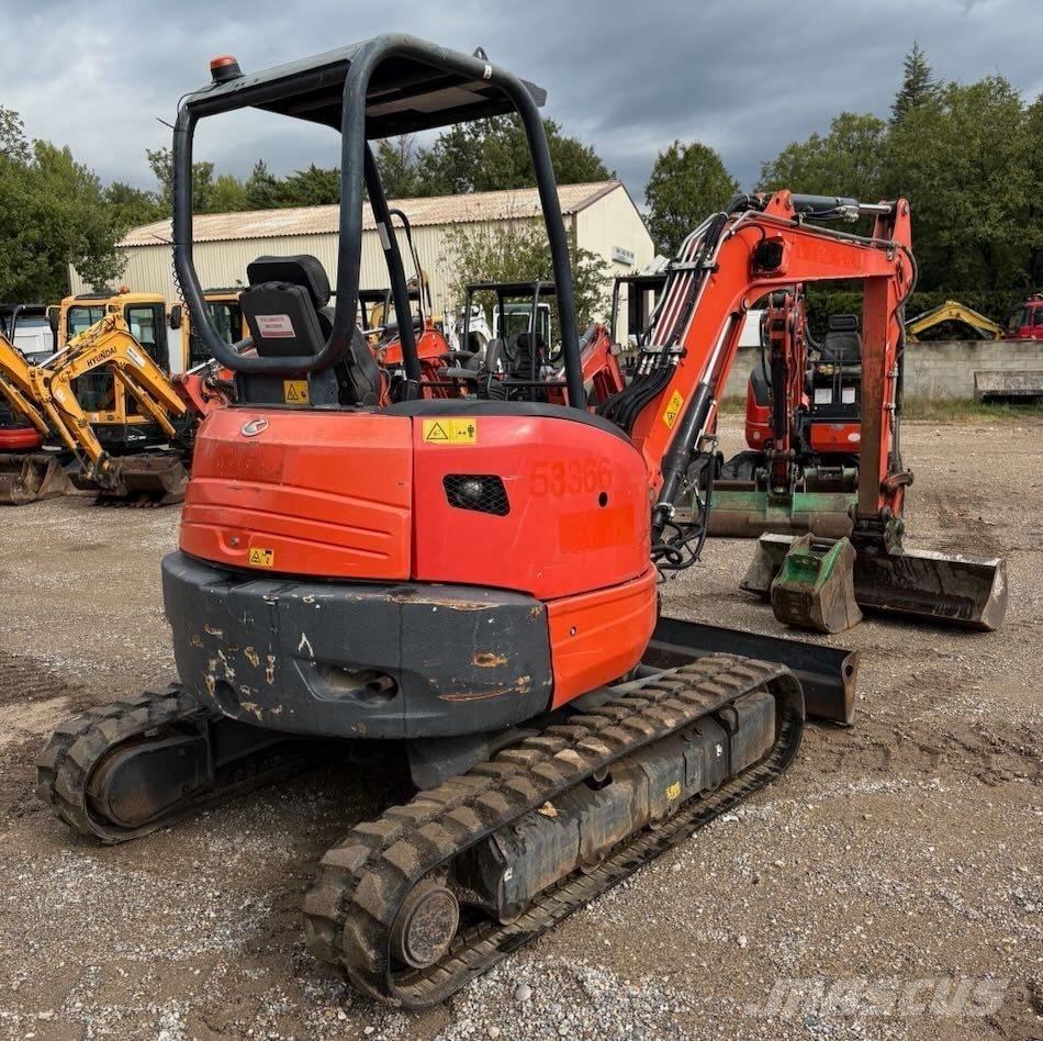 Kubota U 35-3 A ミニ油圧ショベル 7t以下（ミニユンボ・ミニディガー）