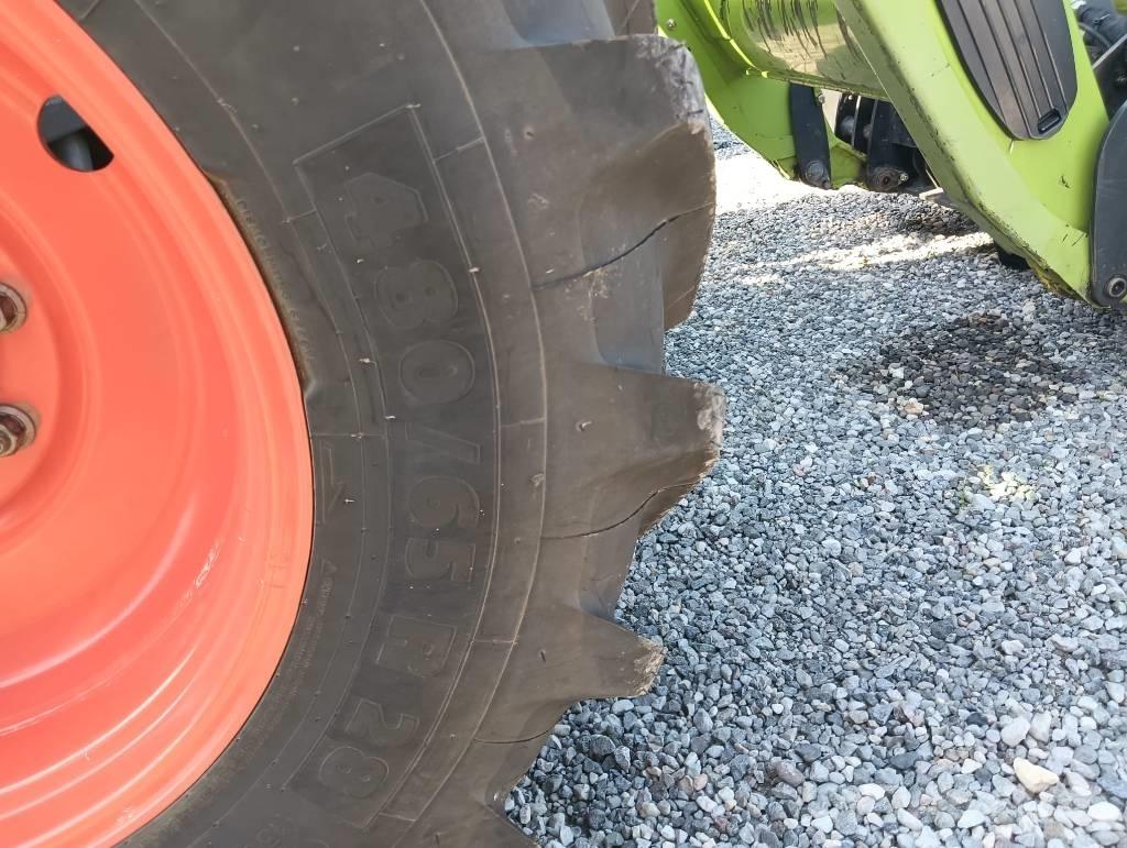 CLAAS Arion 460 トラクター