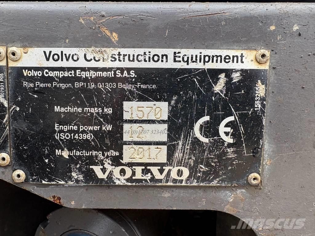 Volvo EC 15 D ミニ油圧ショベル 7t以下（ミニユンボ・ミニディガー）