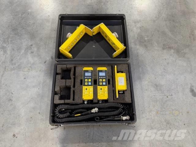 Dynapac DEMAG / VOLVO アスファルトフィニッシャ