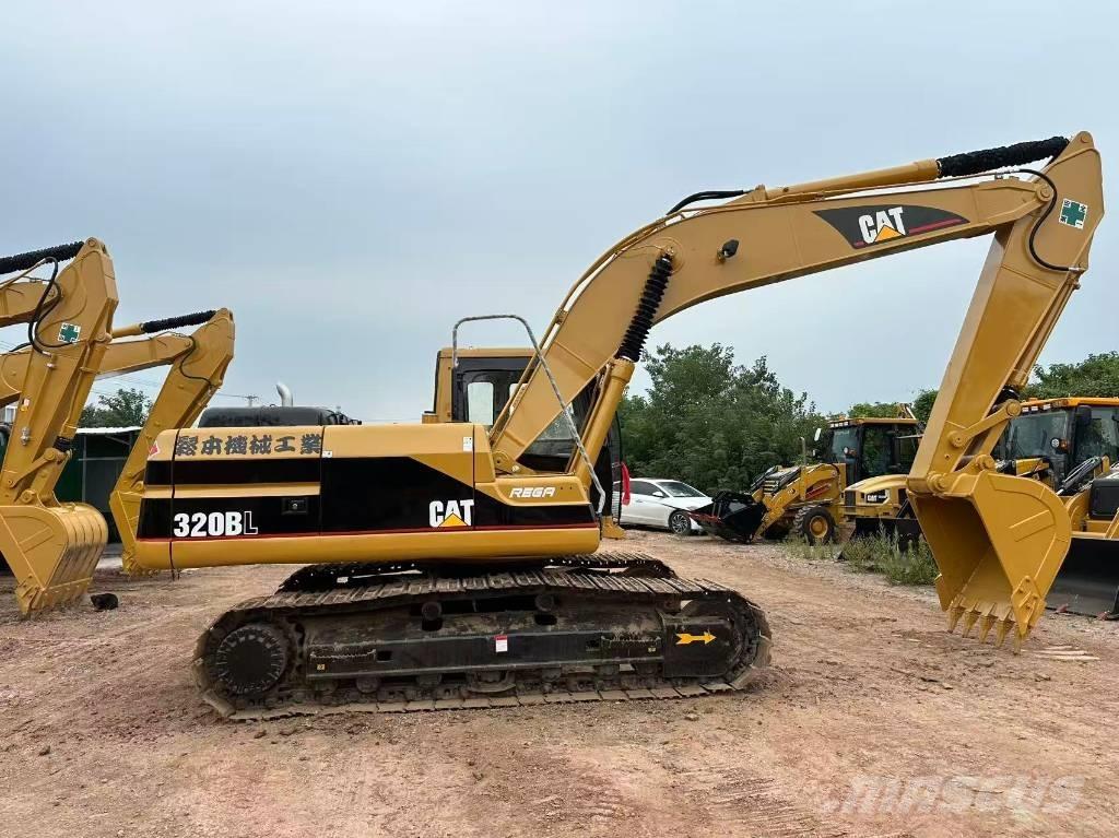 CAT 320 B L 大型油圧ショベル12t以上（パワーショベル・ユンボ）
