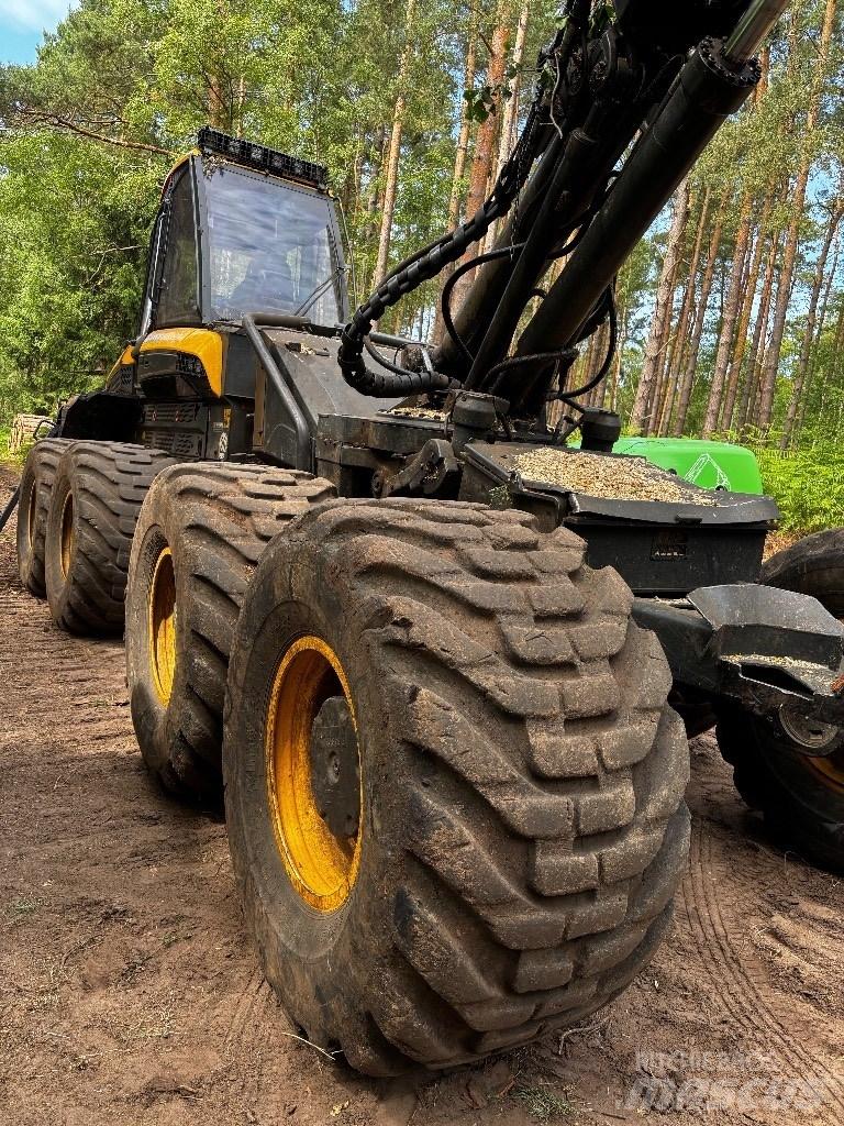 Ponsse Bear 8W ハーベスター
