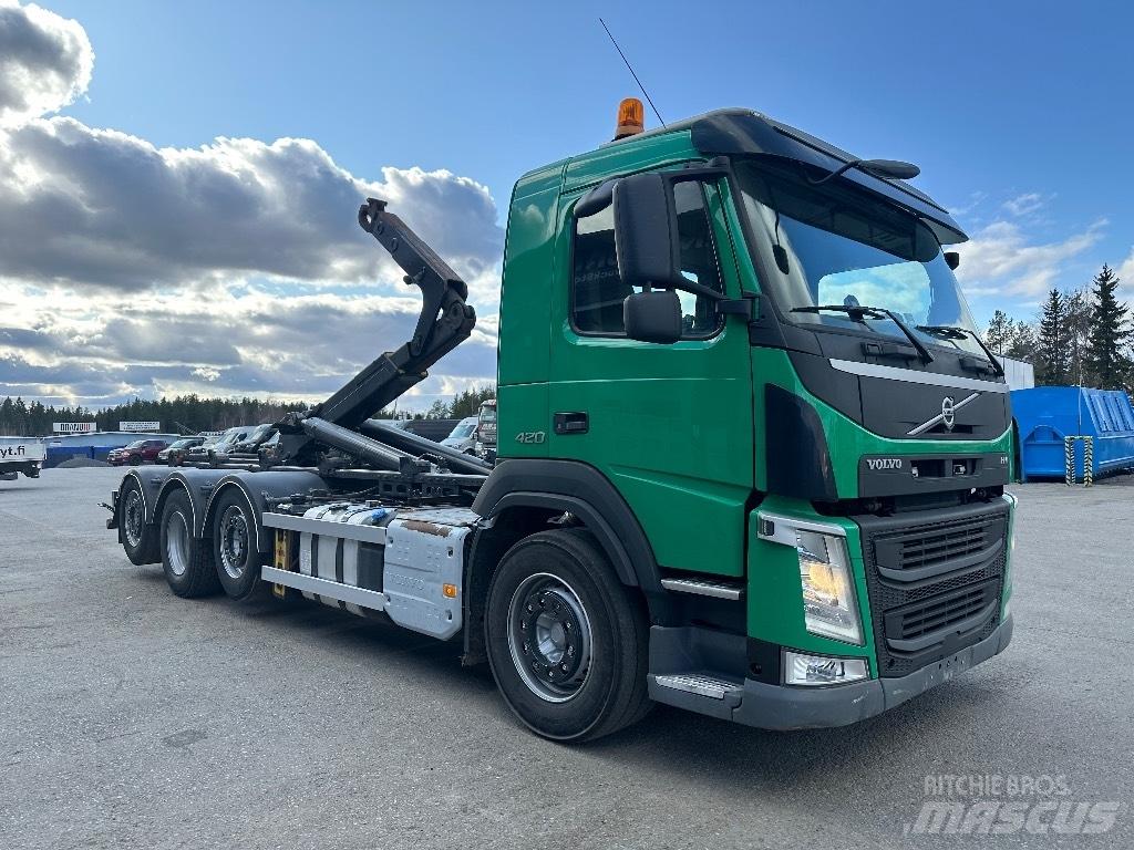 Volvo FM 420 8x2/4 アームロール