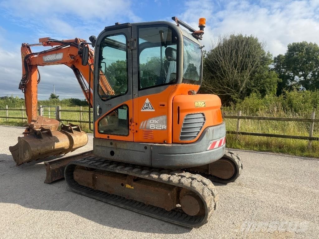 Doosan DX 62 R-3 ミニ油圧ショベル 7t以下（ミニユンボ・ミニディガー）