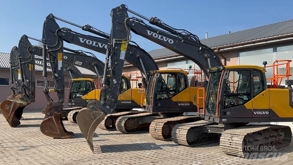 Volvo EC 220 E 大型油圧ショベル12t以上（パワーショベル・ユンボ）