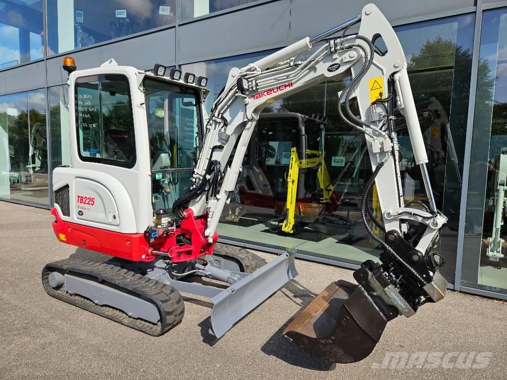 Takeuchi TB 225 ミニ油圧ショベル 7t以下（ミニユンボ・ミニディガー）