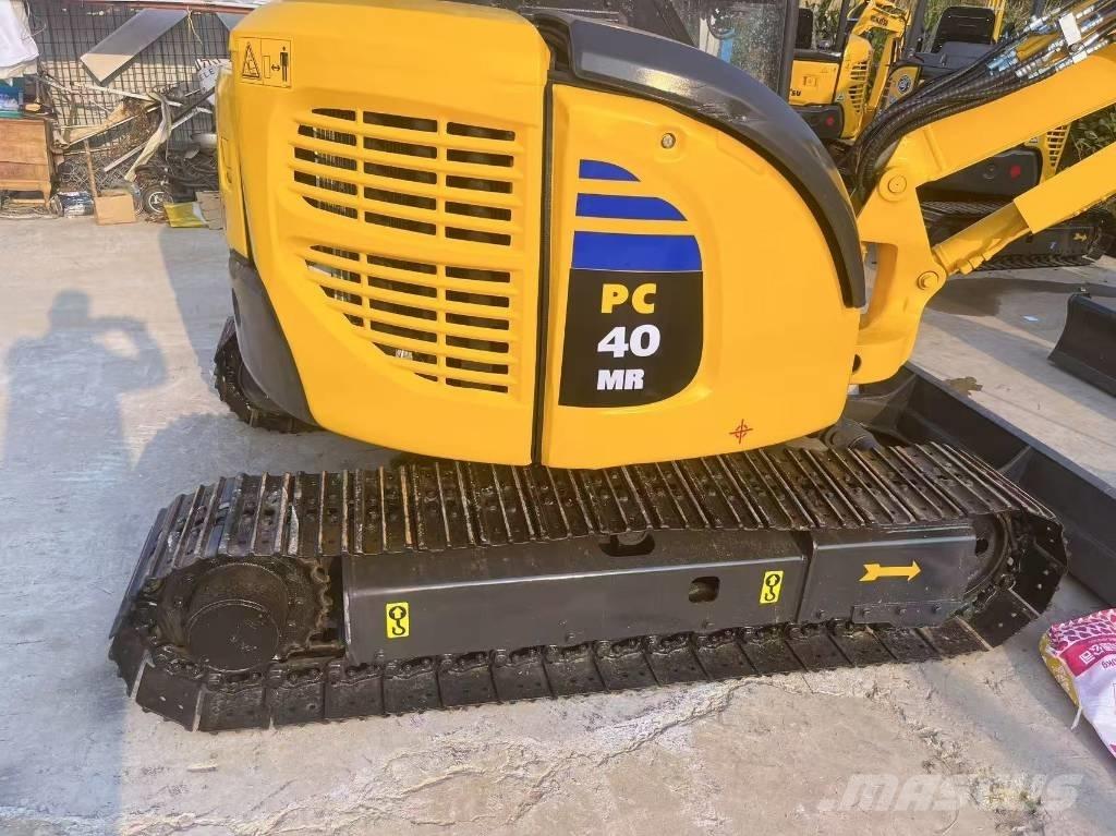 Komatsu PC 40 MR ミニ油圧ショベル 7t以下（ミニユンボ・ミニディガー）