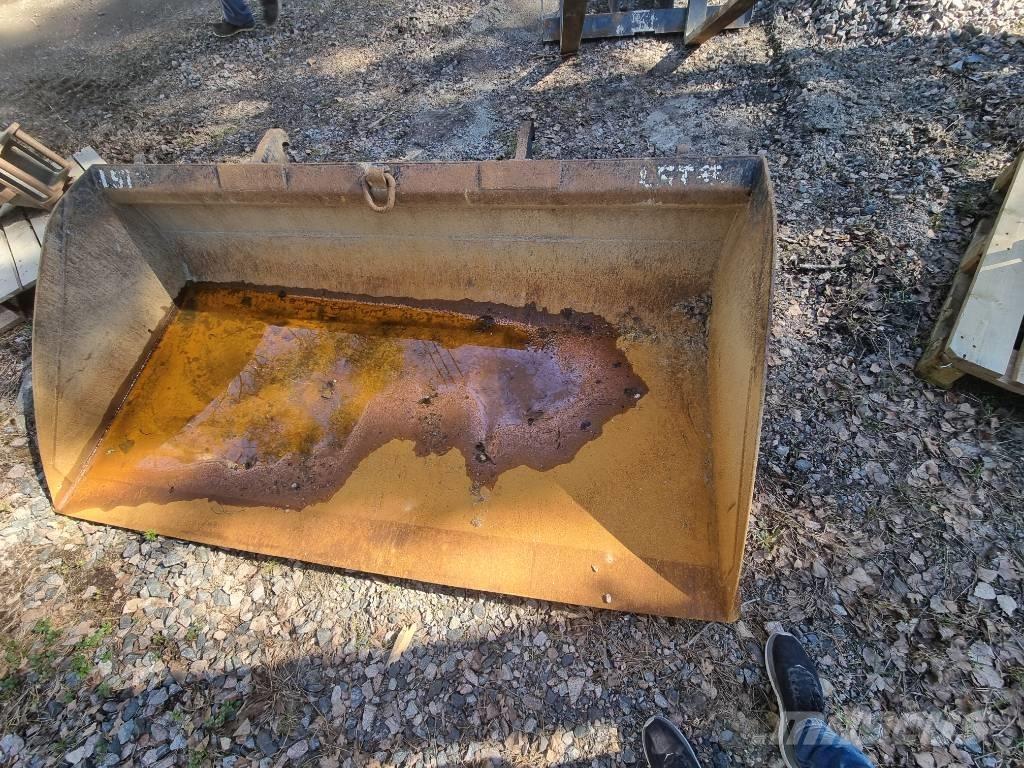 CAT 908M -2015 ホイールローダー・タイヤショベル