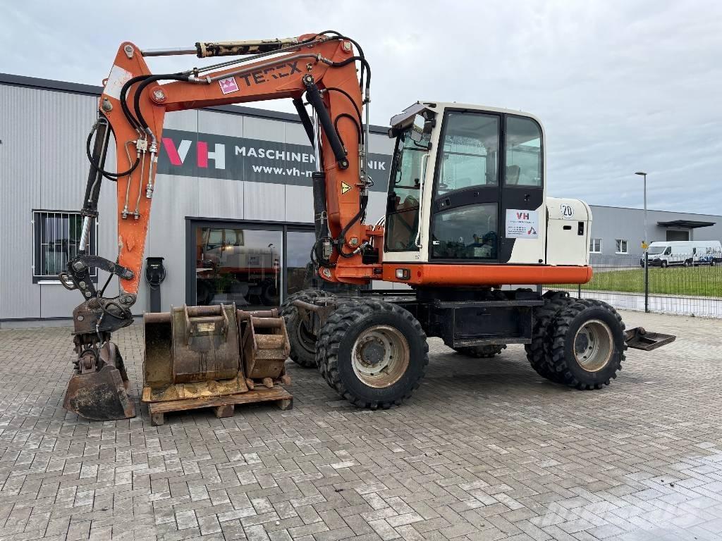 Terex TW 110 ホイール式油圧ショベル（パワーショベル・ユンボ・バックホー）
