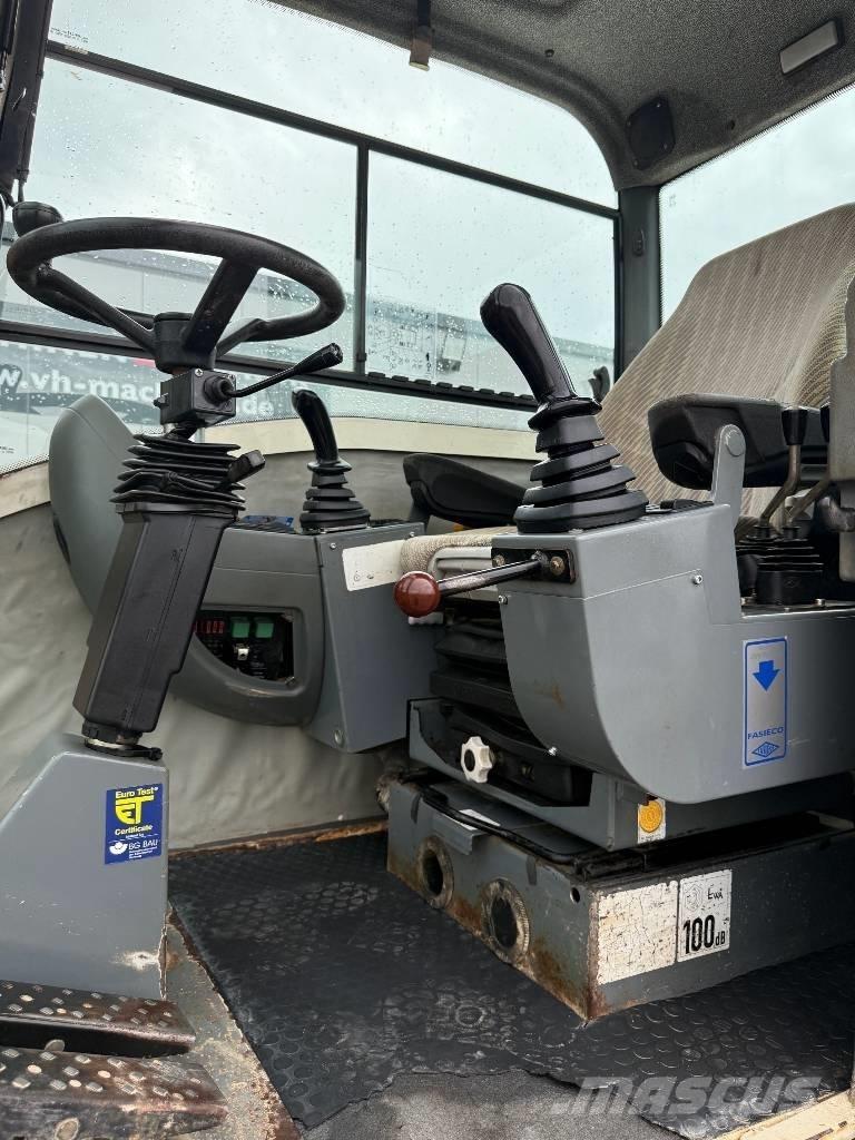 Terex TW 110 ホイール式油圧ショベル（パワーショベル・ユンボ・バックホー）