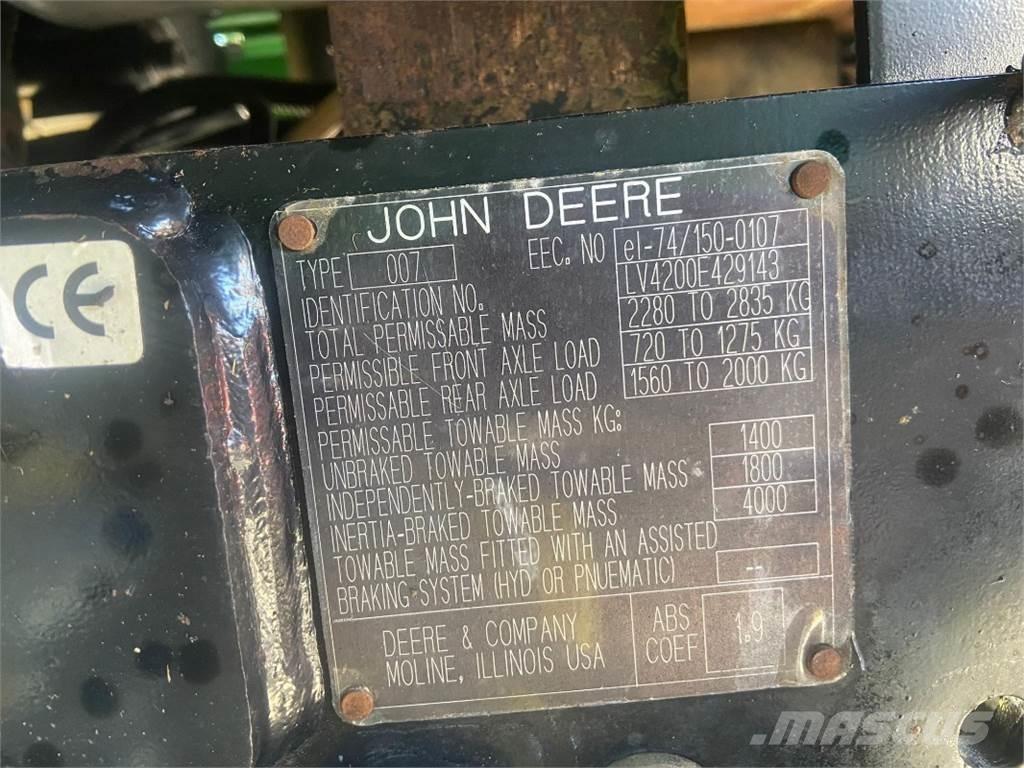 John Deere 4200 コンパクトトラクター