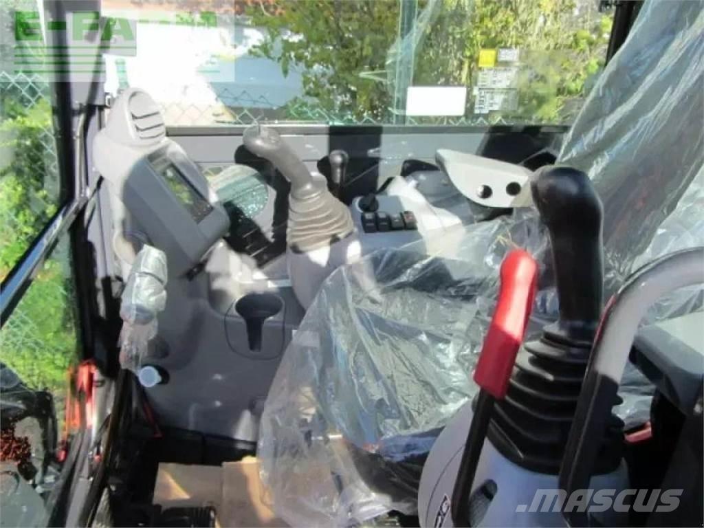 Hitachi zx 33 u-6 ホイール式油圧ショベル（パワーショベル・ユンボ・バックホー）