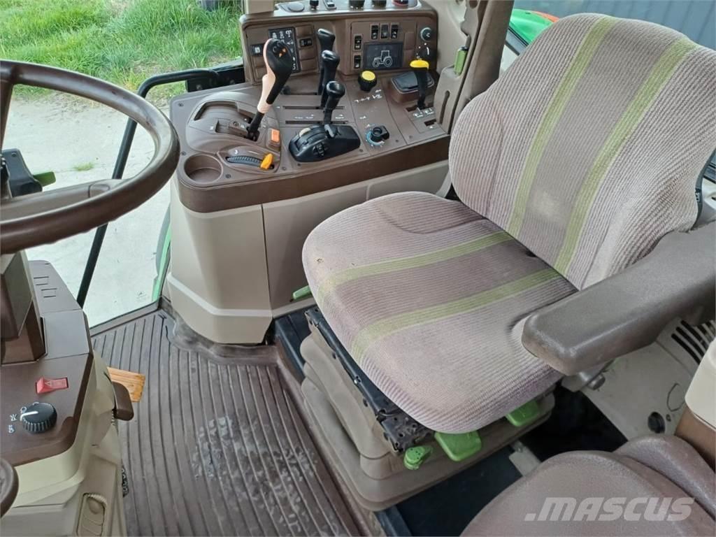 John Deere 6820 トラクター