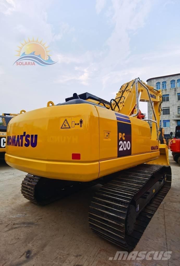 Komatsu PC 200-8 大型油圧ショベル12t以上（パワーショベル・ユンボ）