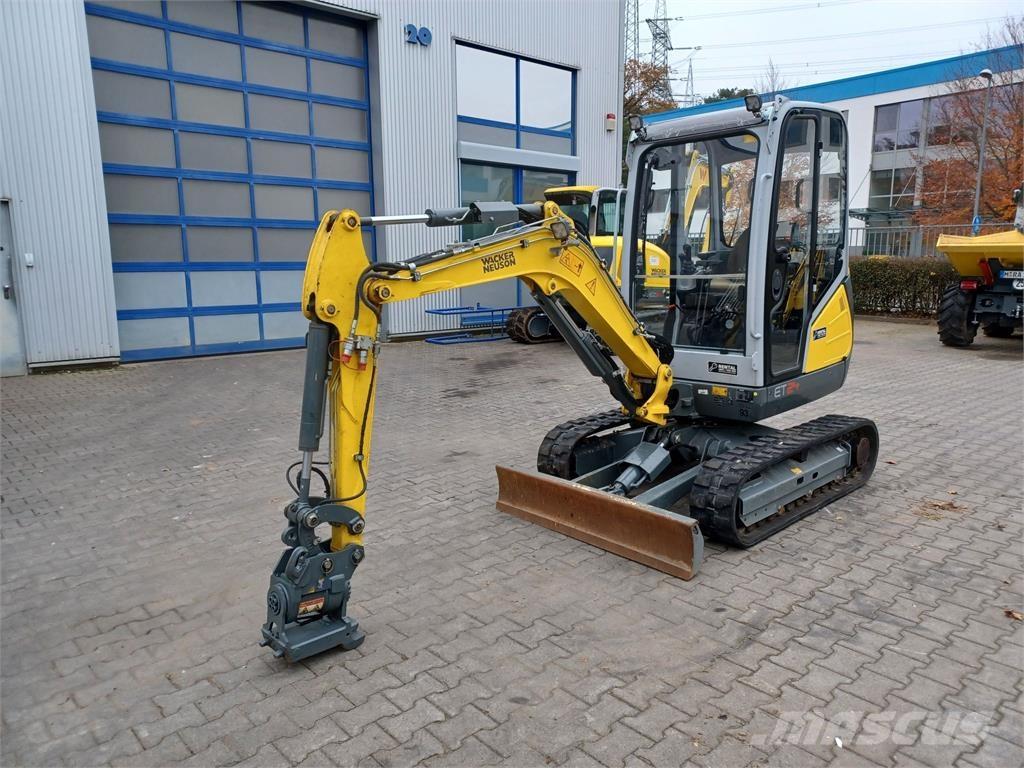 Wacker Neuson ET24 大型油圧ショベル12t以上（パワーショベル・ユンボ）