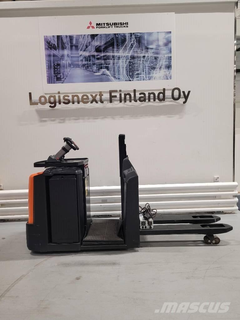 Rocla PLS25D 低型オーダーピッカー