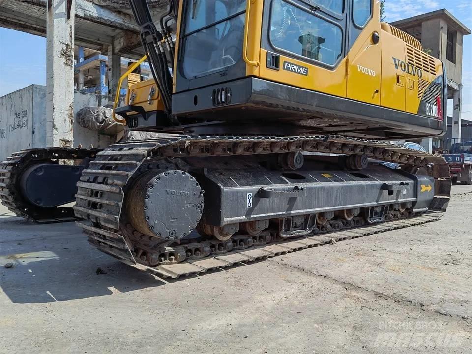 Volvo EC 210 B LC 中型油圧ショベル 7ｔ-12ｔ（ユンボ・パワーショベル・バックホー）