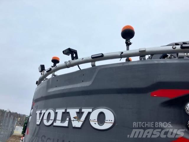 Volvo EW 160 E ホイール式油圧ショベル（パワーショベル・ユンボ・バックホー）