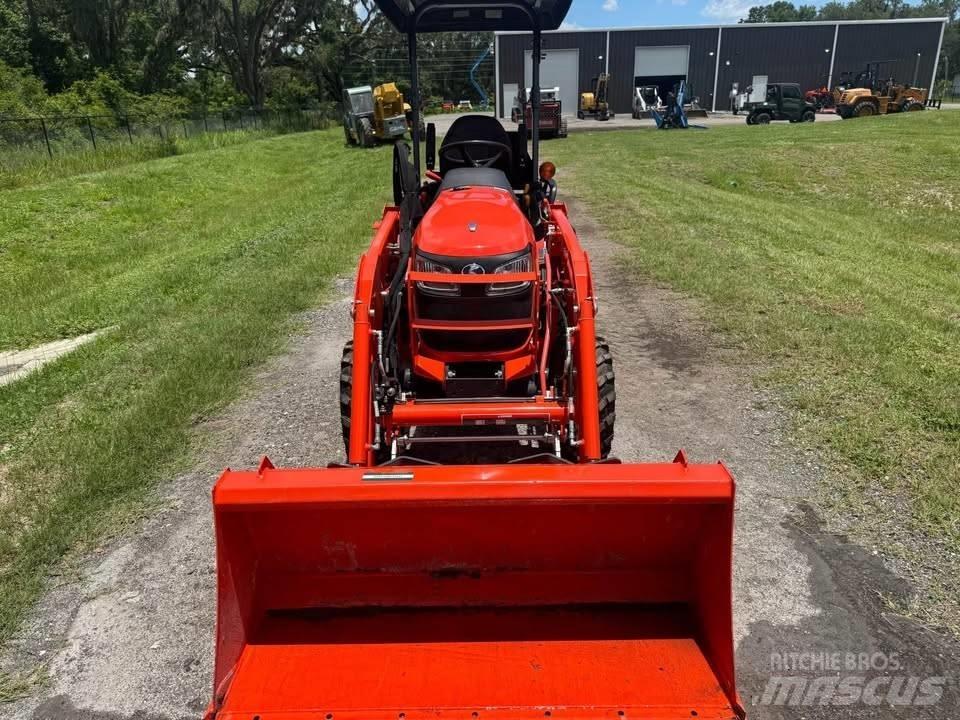 Kubota B 2601 HSD トラクター