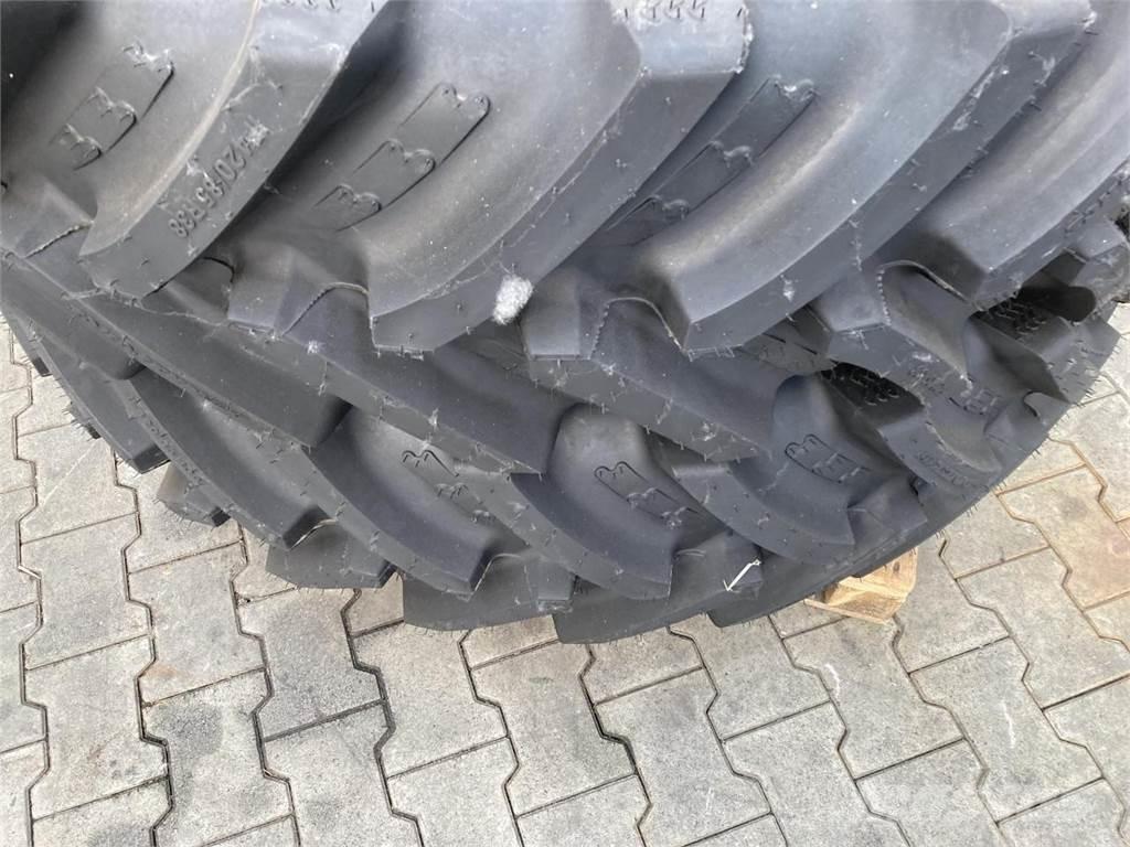 BKT 420/85R38 タイヤ、ホイル、リム