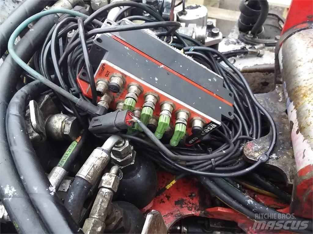 Log Max 4000T ハーベスタヘッド