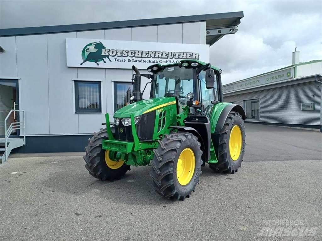 John Deere 6110M トラクター