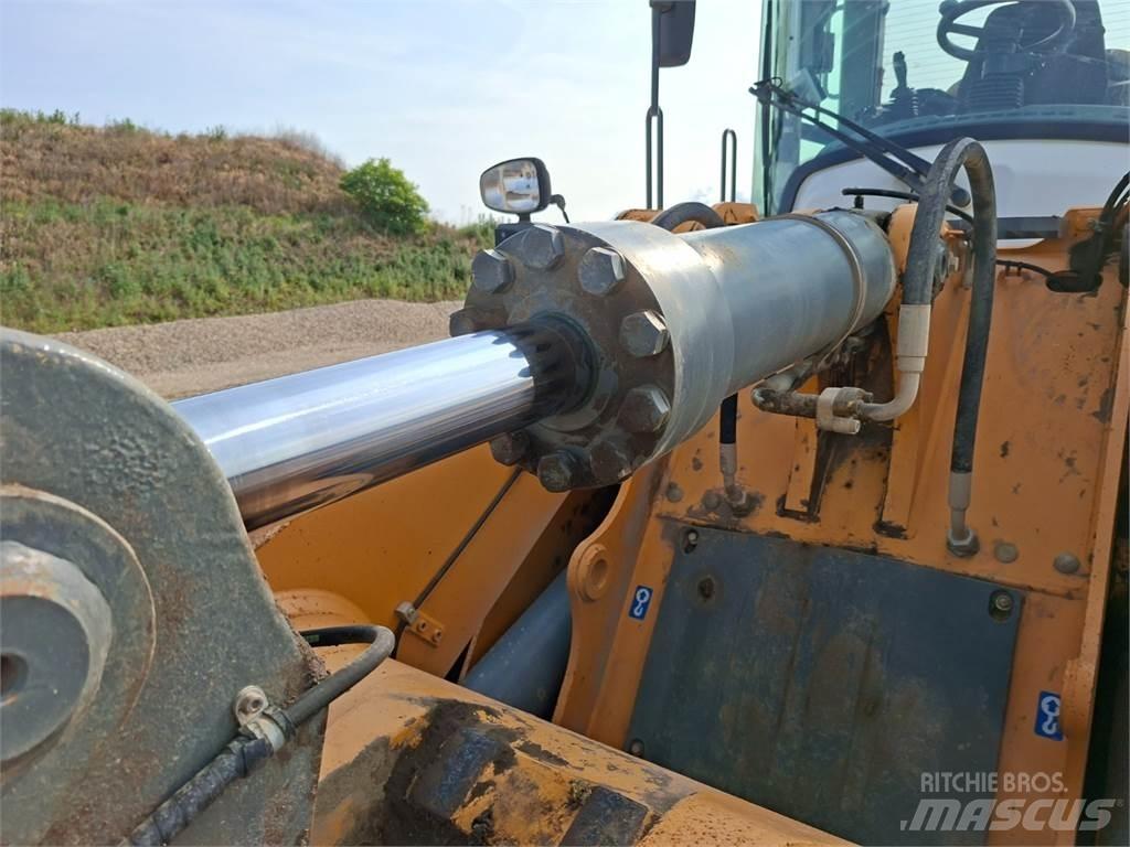 Liebherr L566 4X4 建設機械 -　その他