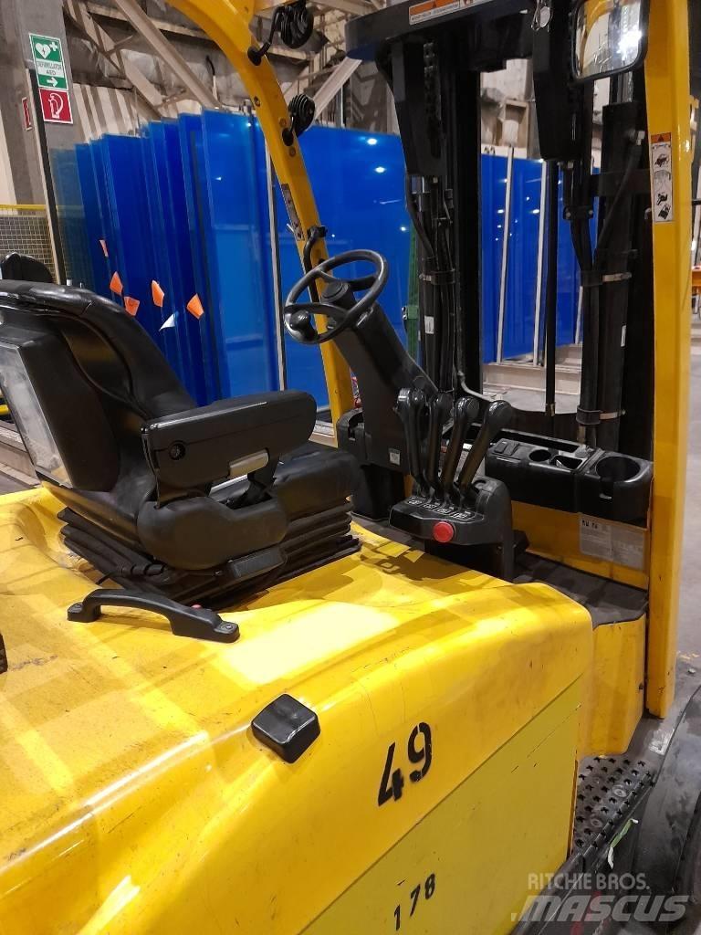 Hyster E 5.0 XNS バッテリーフォークリフト