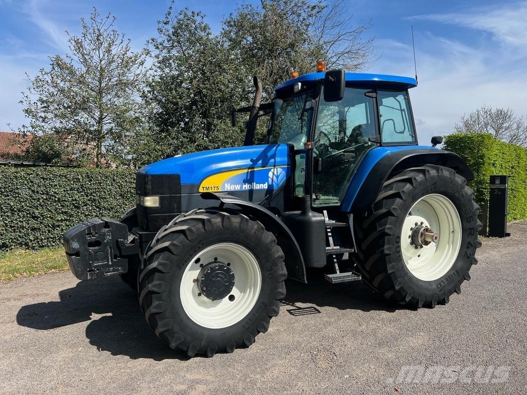 New Holland TM 175 トラクター