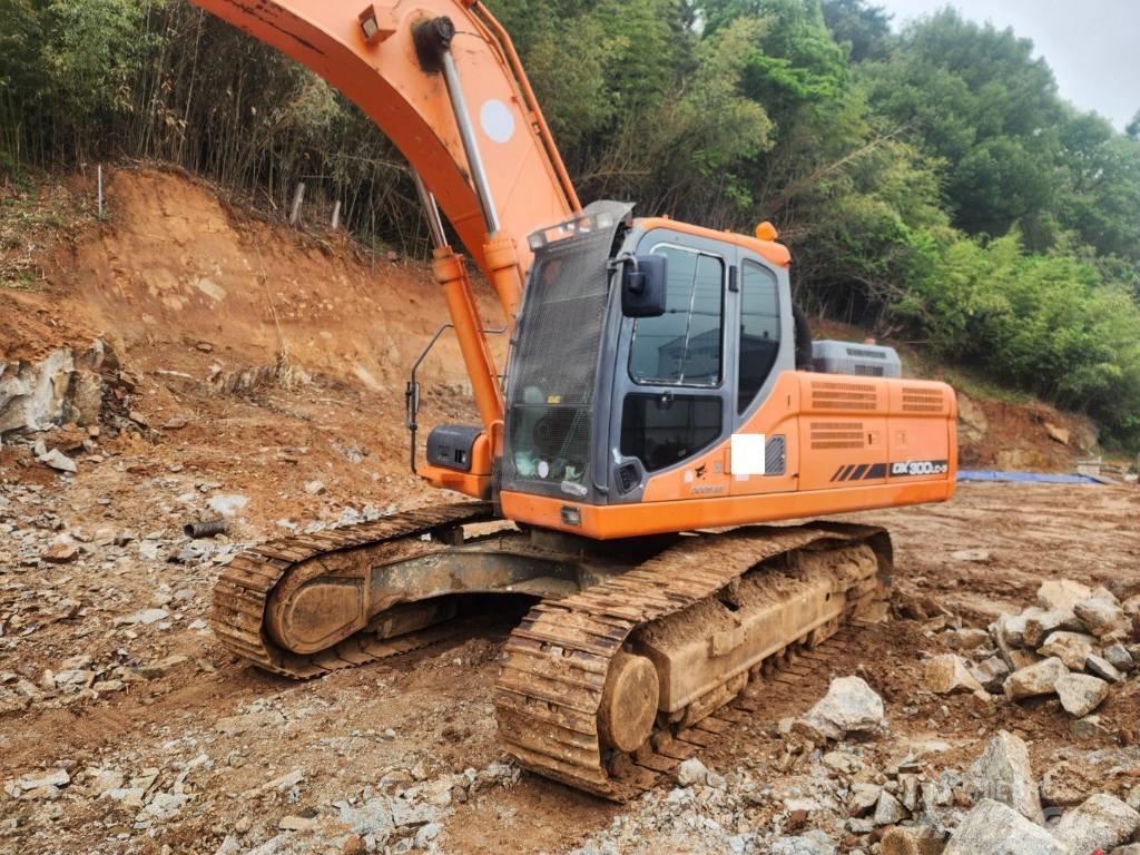 Doosan DX 300 LC-5 大型油圧ショベル12t以上（パワーショベル・ユンボ）