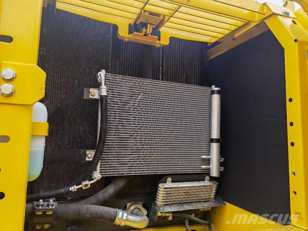 Komatsu pc200-8 大型油圧ショベル12t以上（パワーショベル・ユンボ）