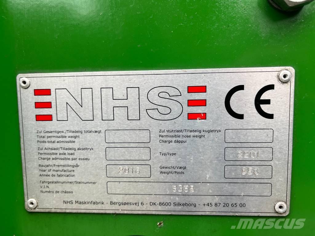 NHS 220 i ウッドチッパー