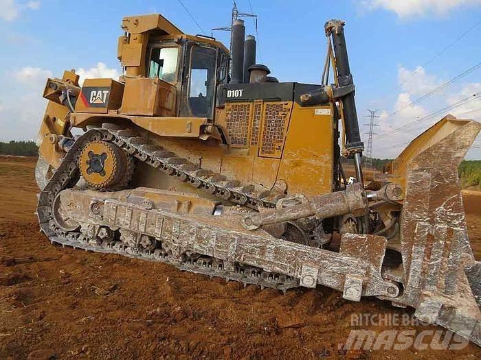 CAT D10 T ブルドーザー
